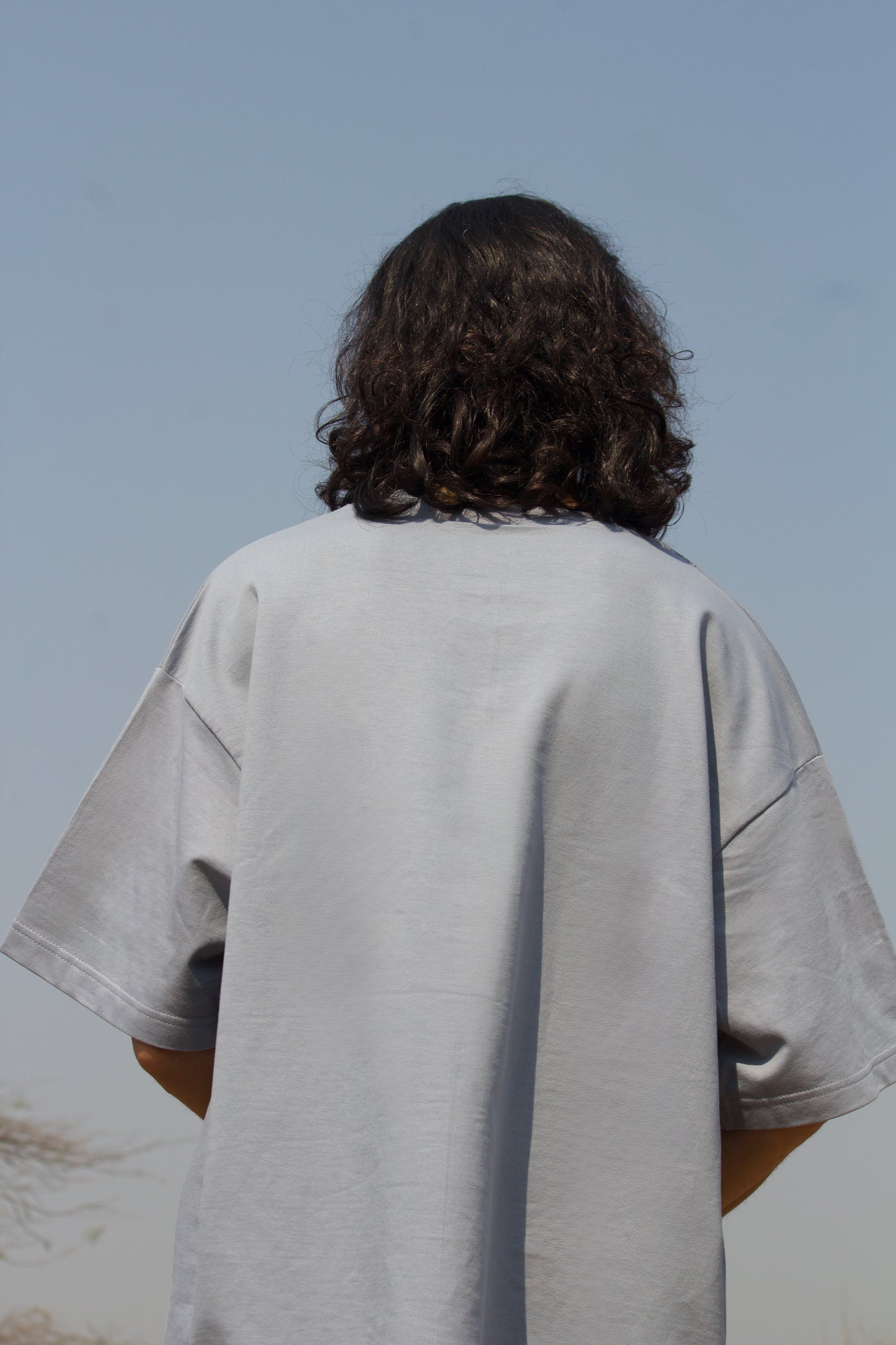 BASIC STEEL BLUE TEE